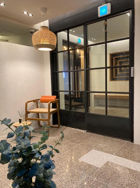 Hotel Less Seoul station