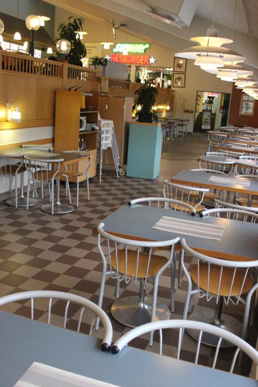 Restaurant, Aapiskukko Hotel in Palkane