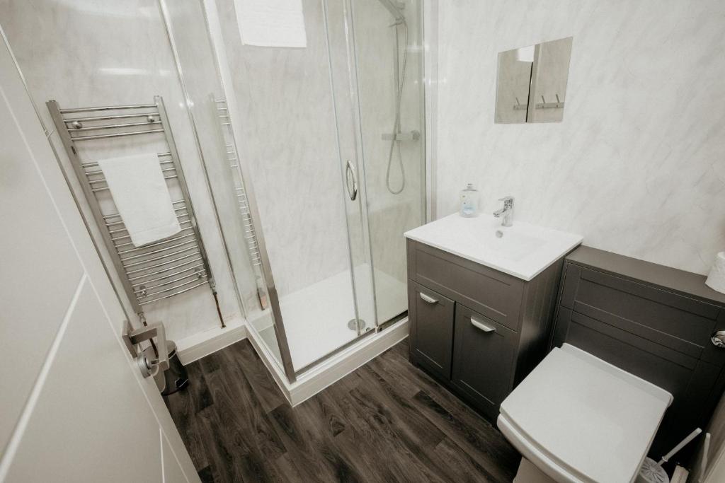Elthorne Luxury Apartments - Uxbridge photo