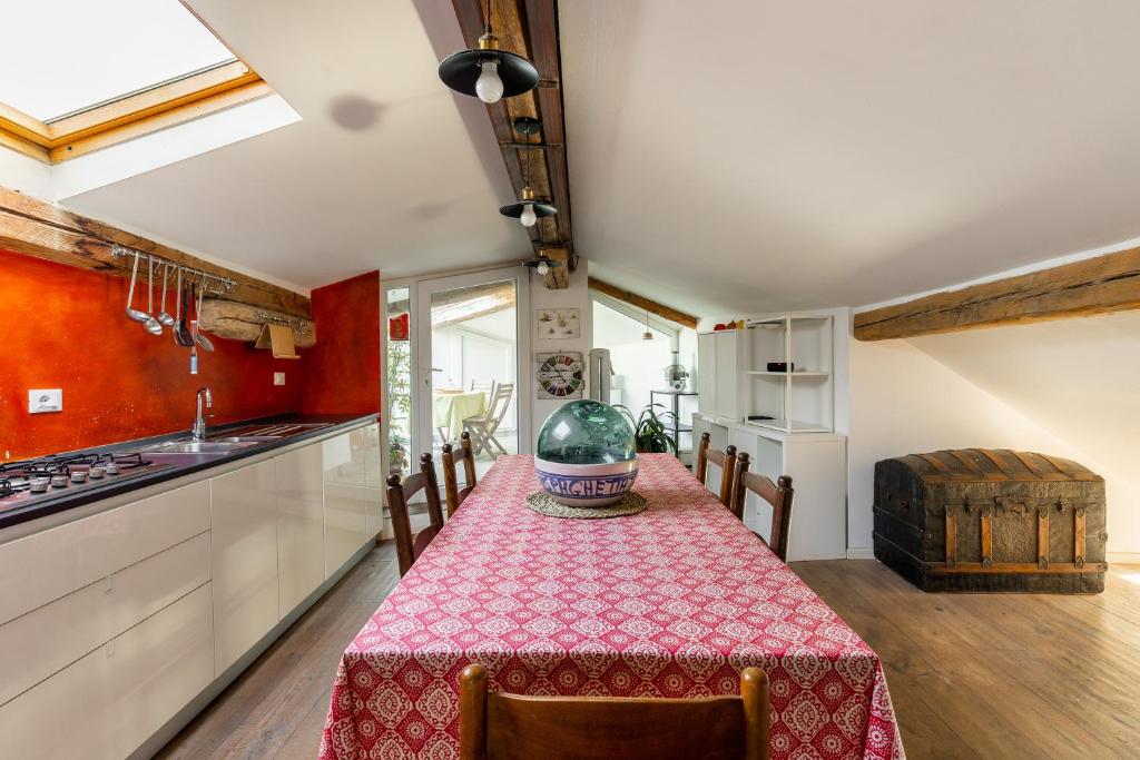 Italy prestigious historical attic in Bologna - 5