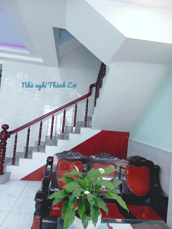 Nhà nghỉ Thành Lợi