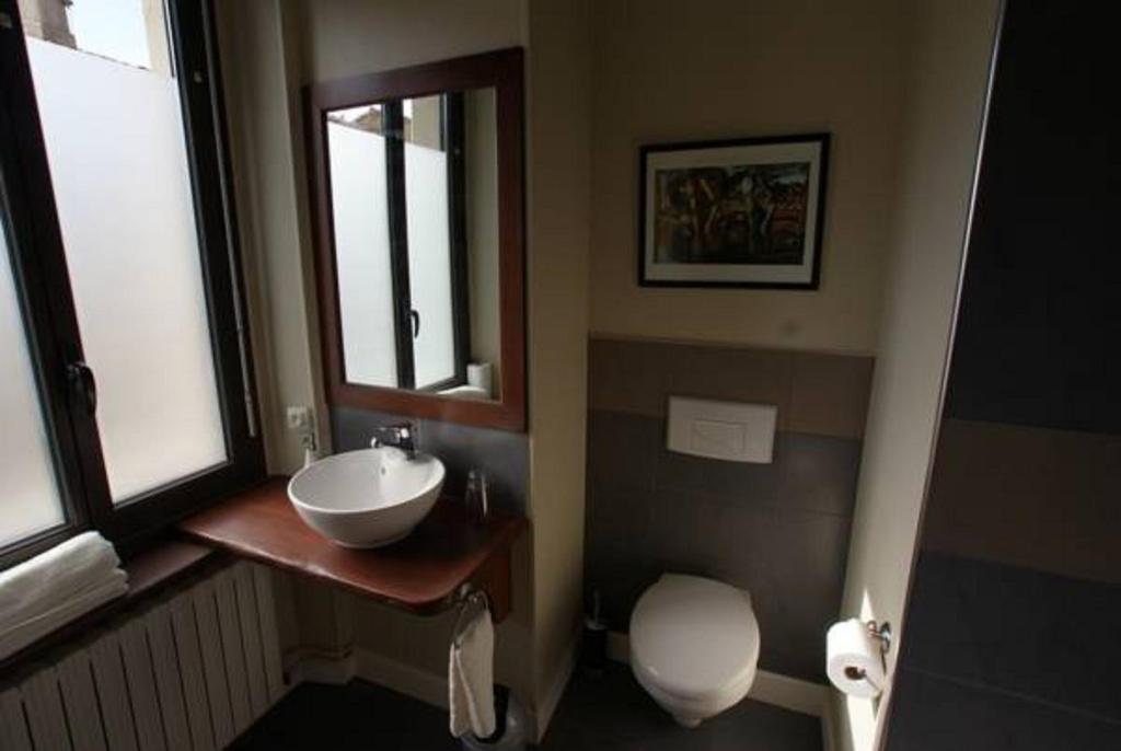Carcassonne Guesthouse - 5