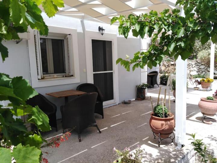 Villa GAIA complex., Pesádha