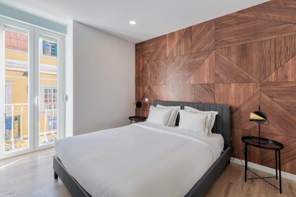 Golden Setubal, Setúbal