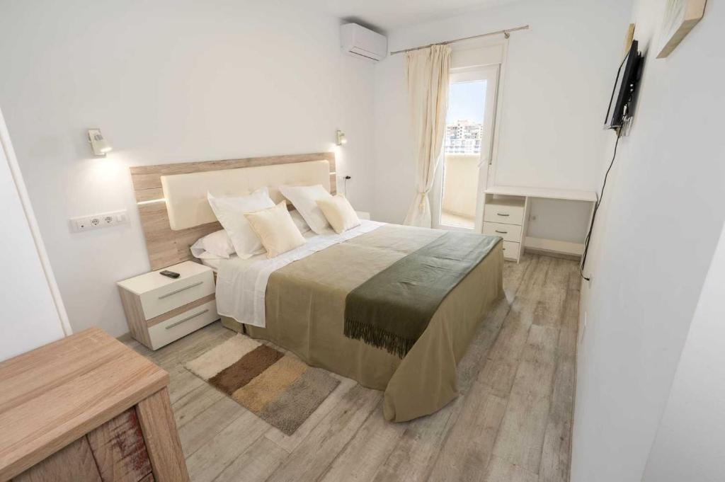 EL ESTUDIO DE LA PLAYA BENALBEACH NEW 1BD, Piscinas, playa y vistas al mar Ref504 - 4
