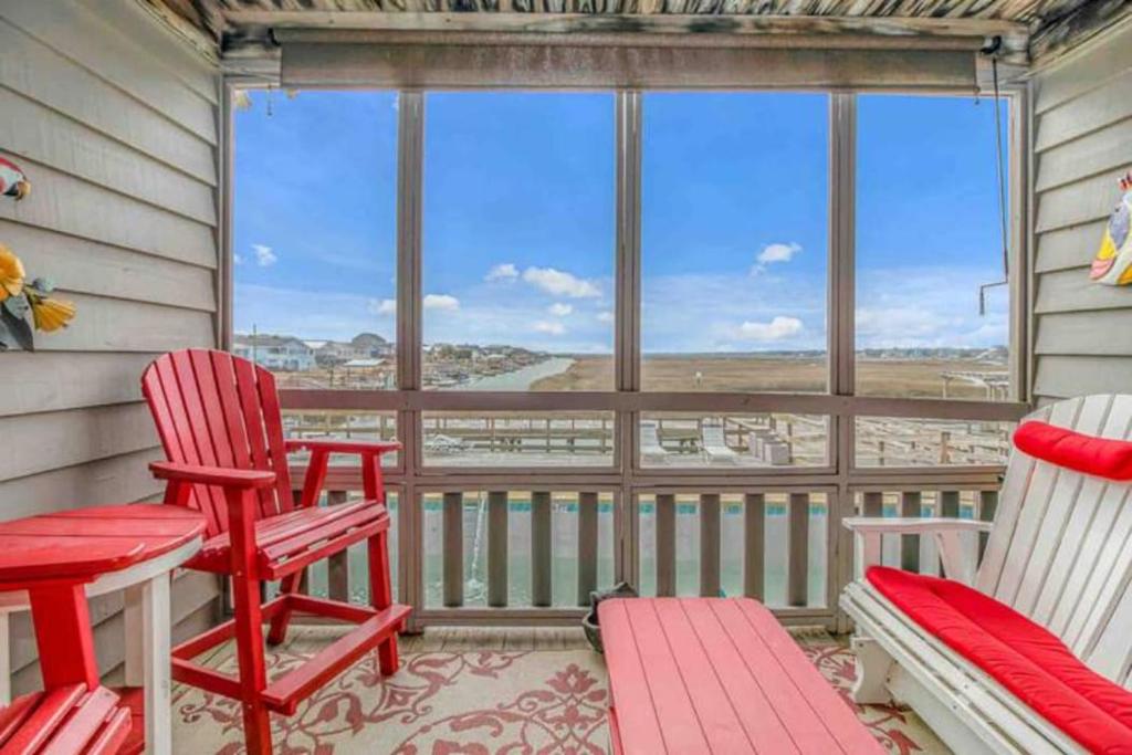 Amazing Direct Inlet View Steps from the Ocean, Myrtle Beach
