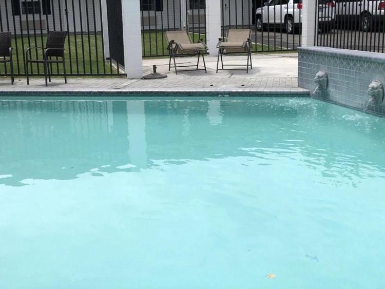 Budget Motel photo