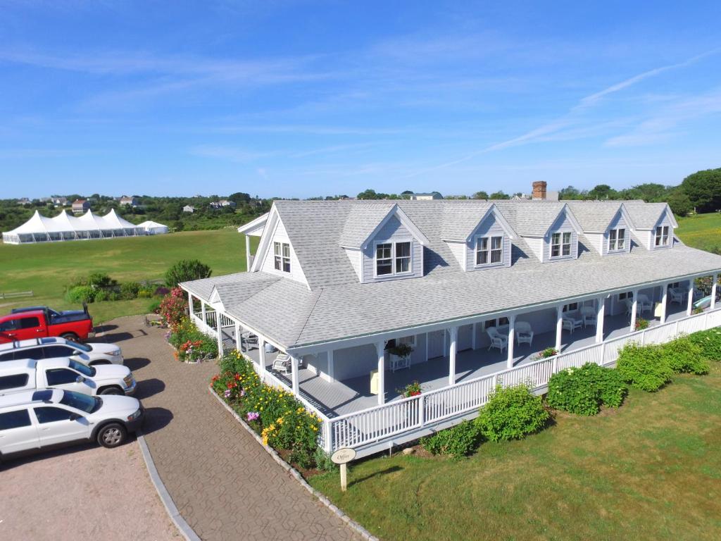 Rose Farm Inn photo