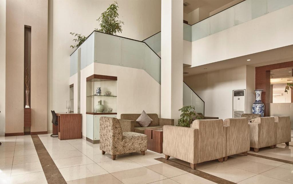 Exterior view, Grand Cikarang Hotel in Cikarang