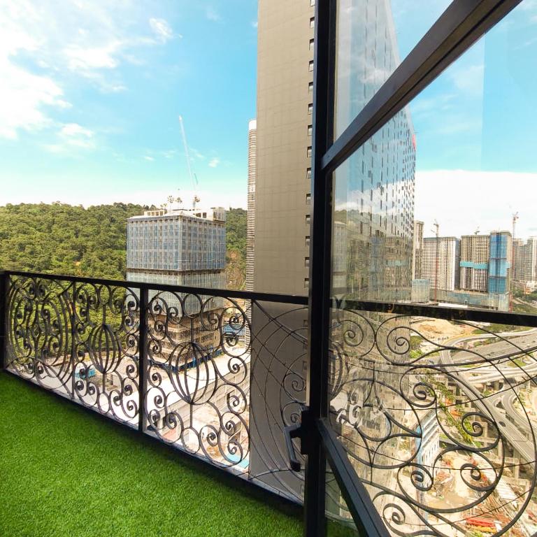 RumahYu - Empire City Damansara photo