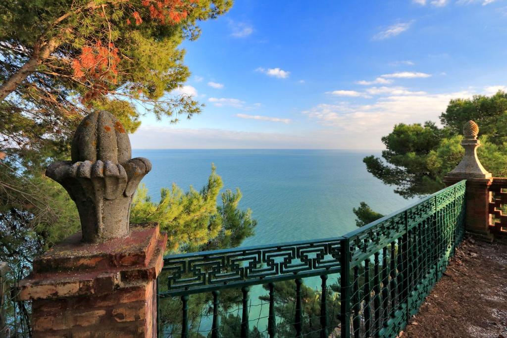 Villa Vetta Marina - My Extra Home — Hotel in Sirolo