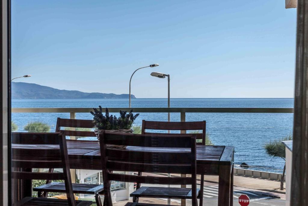 PRIMERISIMA LINEA DE MAR. HUTG 038644-53, L'Escala