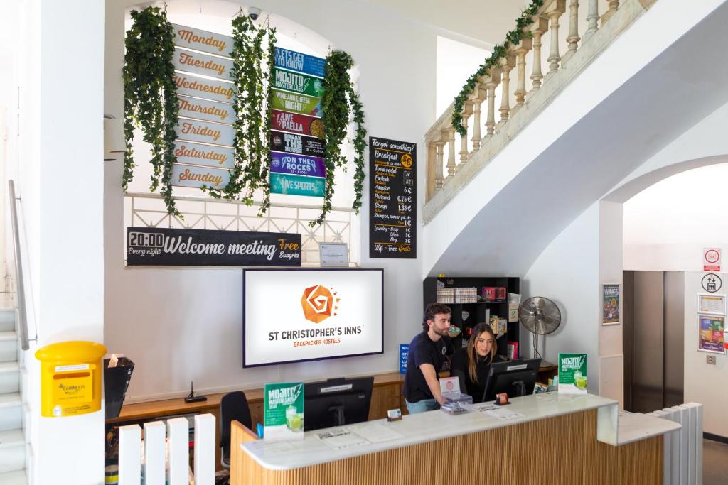 Hostel St Christophers Barcelona photo