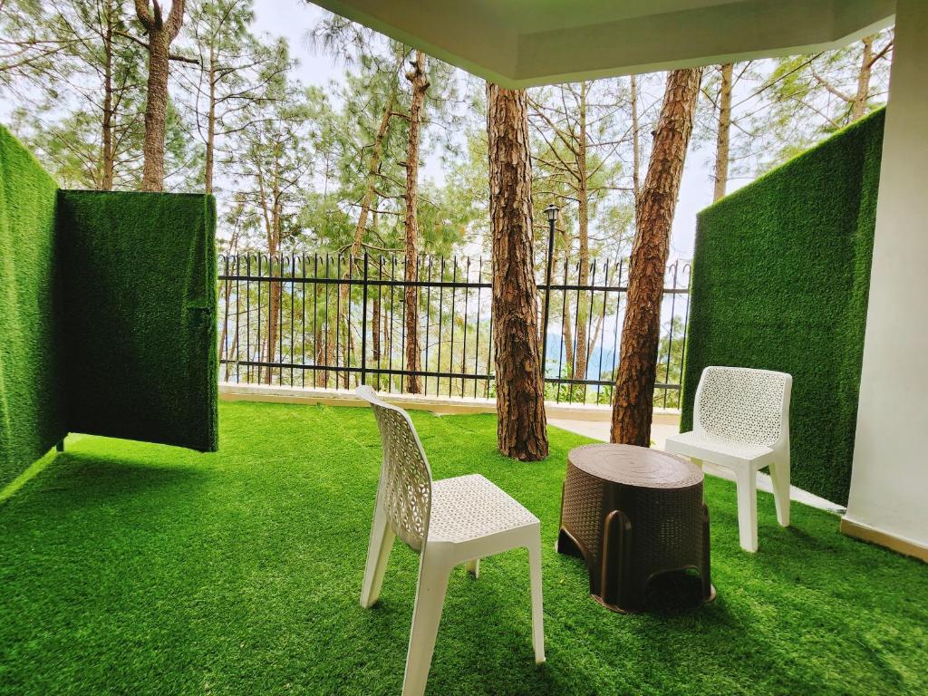 Hotel Bliss Kasauli photo