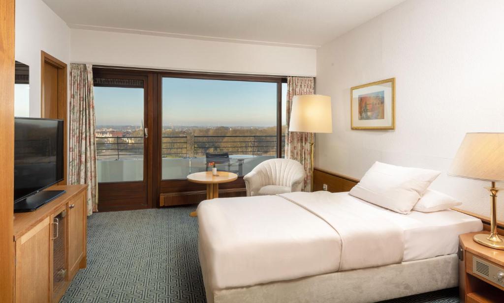 Maritim Strandhotel Travemunde photo