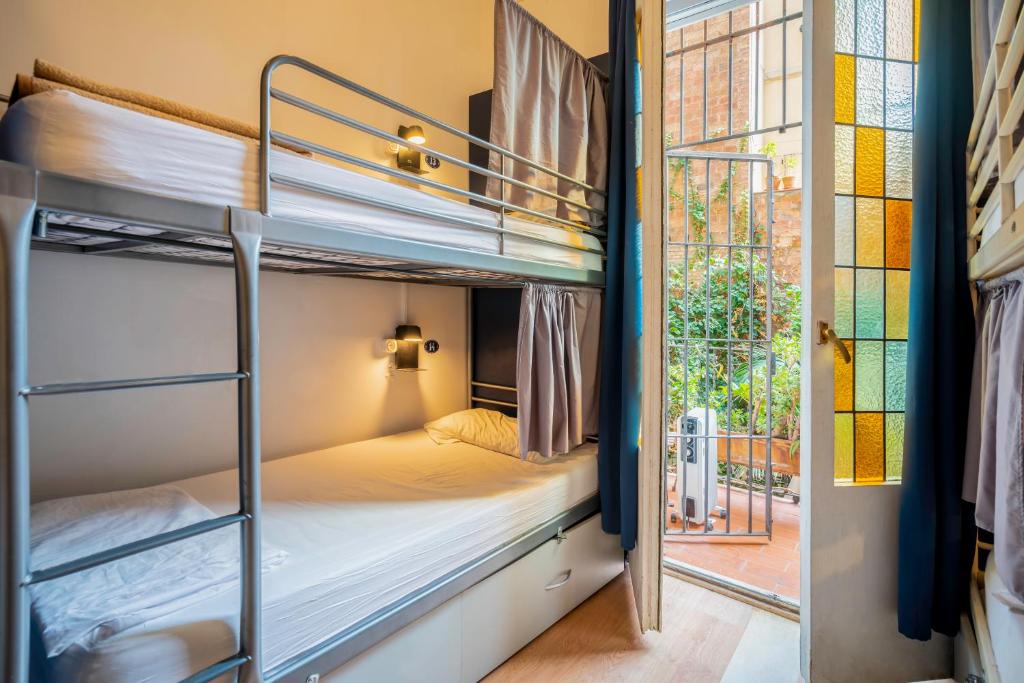 Casa Barcelo Hostel Barcelona - 4