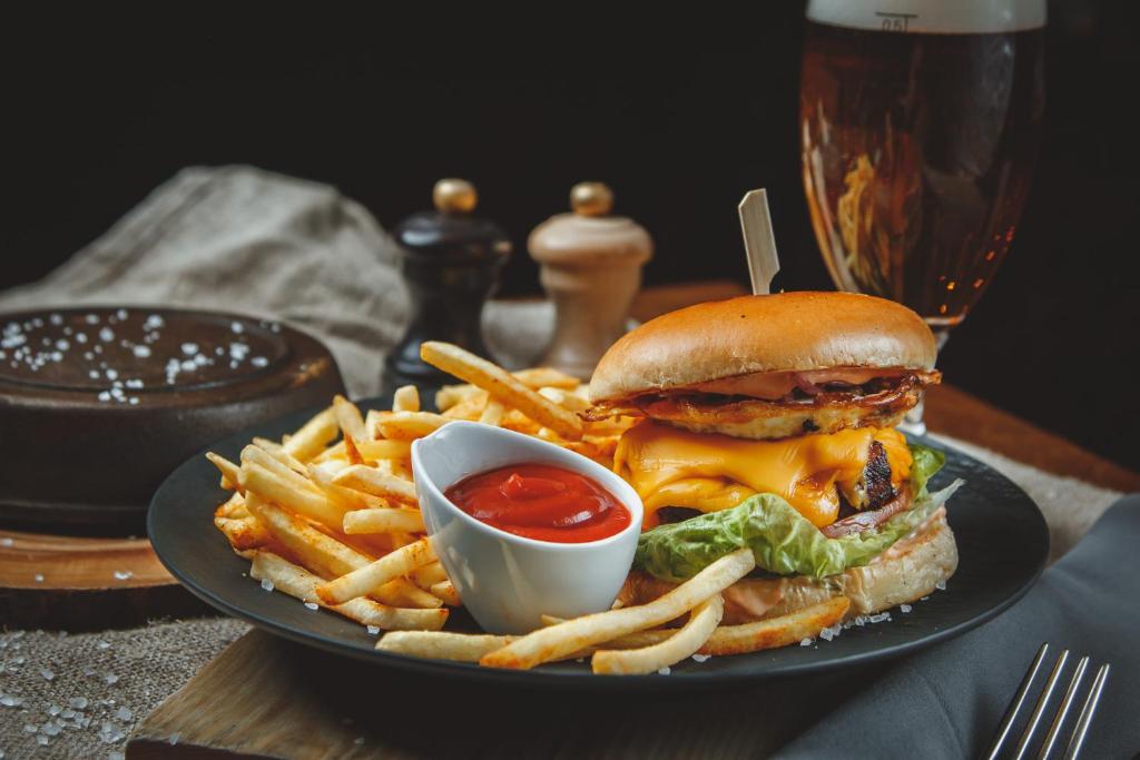 Φαγητό και ποτό