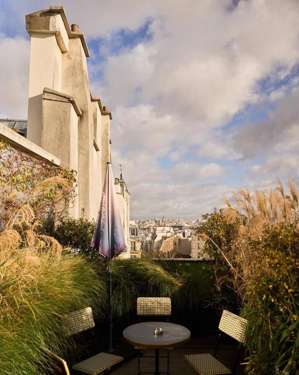 Hotel du Sentier photo
