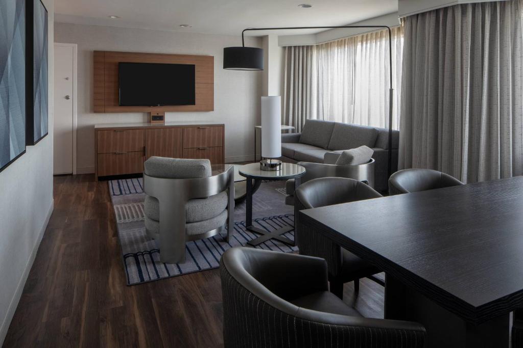 Tysons Corner Marriott photo