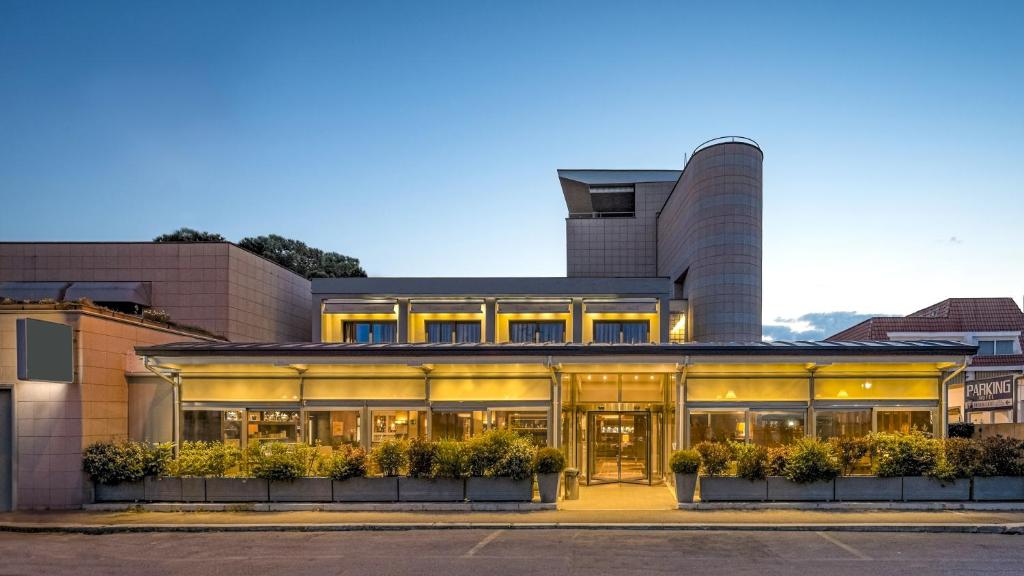 Rome Airport Hotel Fiumicino - 4