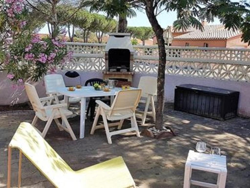 Villa T3 Mezzanine Climatisée, Terrasse & Parking, 900m de la Plage - Saint-Cyprien Plage - FR-1-106-42 - 4