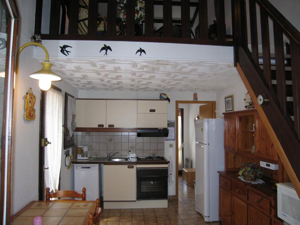 Jolie Villa T3 Mezzanine avec Véranda à Saint-Cyprien, 6 Couchages, 900m de la Plage, Parking Privé - FR-1-106-57 - 2