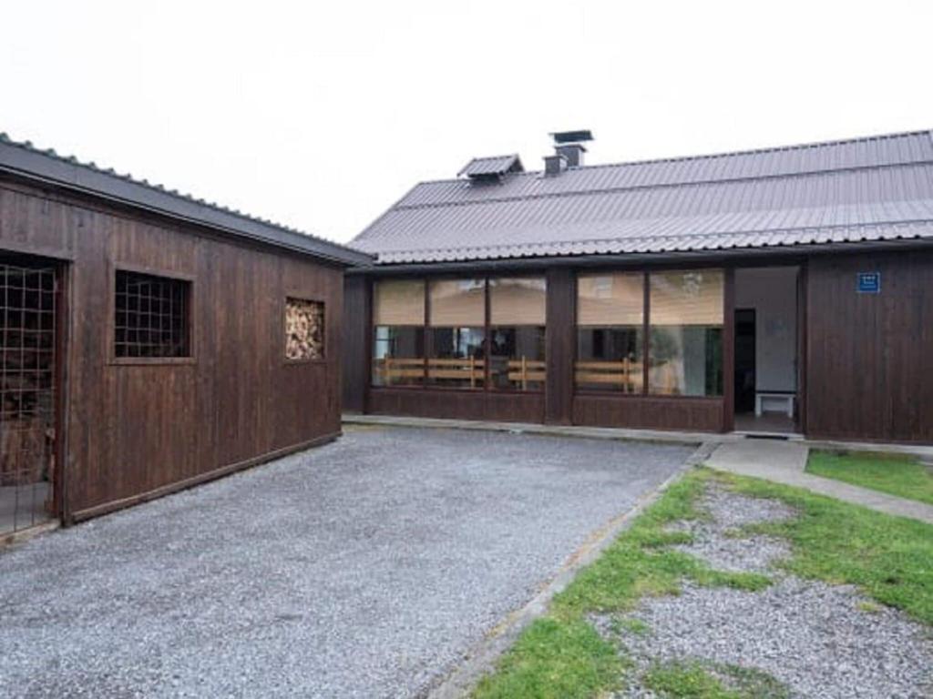 Cottage in Lovinac near Paklenica Park, Lovinac