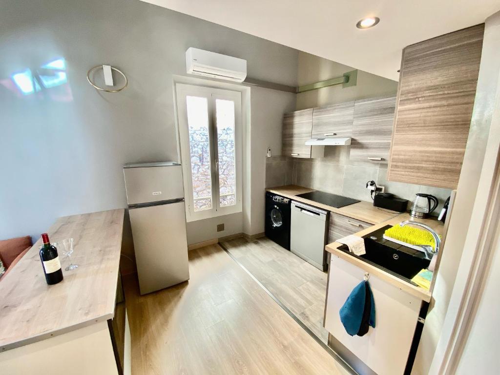 Lovely & sunny loft heart of Nice with A/C! - 5