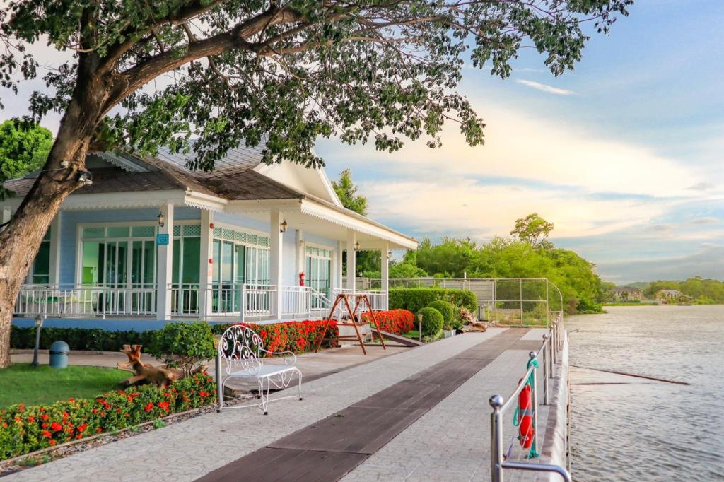 ทัศนียภาพภายนอกโรงแรม