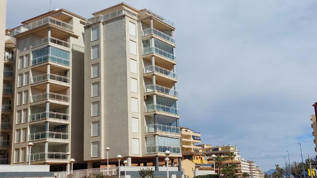 Ático con espectacular terraza frente al mar - 5