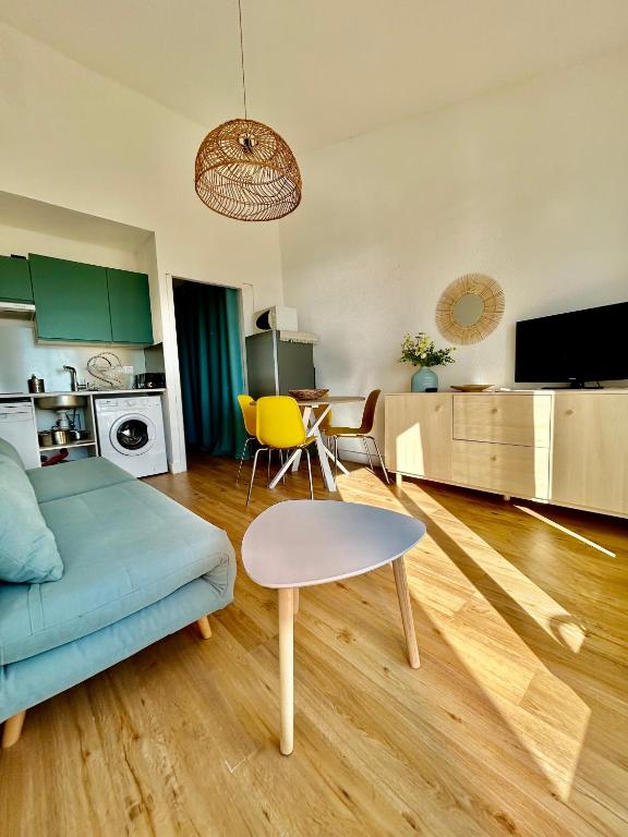 Superbe T2 avec Terrasse et vue su mer Quartier des Quilles à Sète, Sète