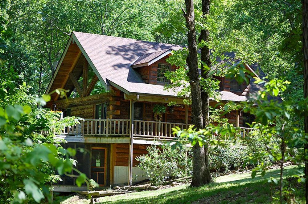 The Refuge, Blue Eye