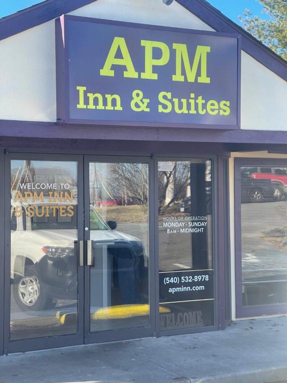 APM Inn and Suites photo