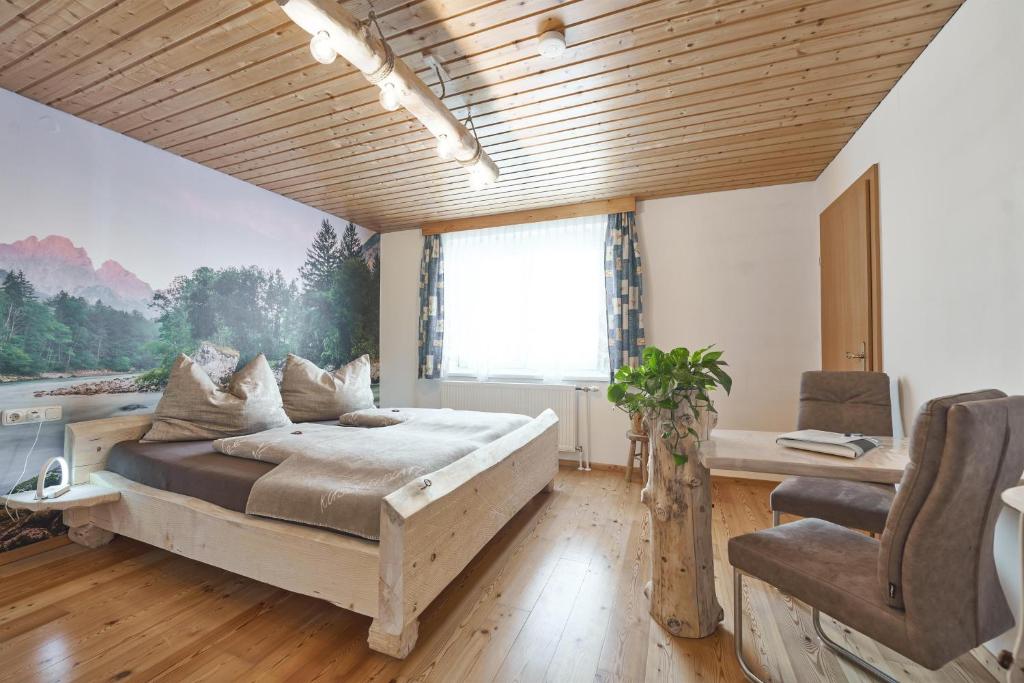 Xeis NeSt - 2
