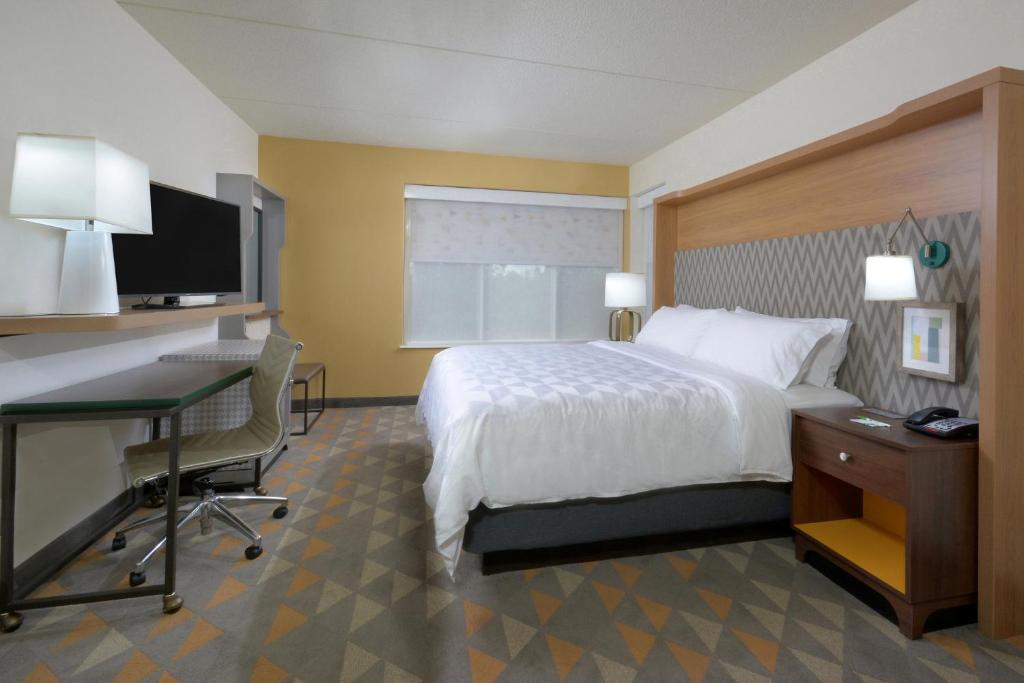 Holiday Inn Raleigh-Durham Airport photo