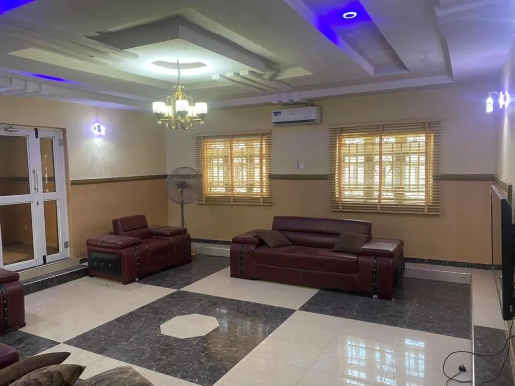 S&Y Apartment, hotel in Ilesa