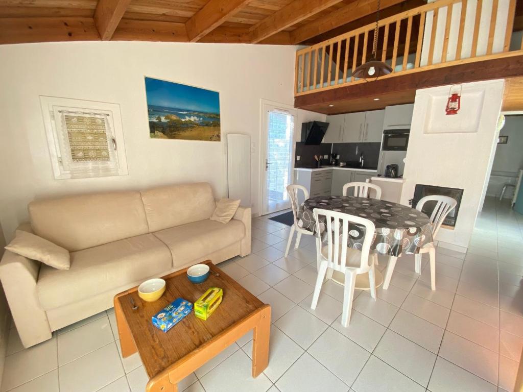 Maison Bretignolles-sur-Mer, 2 pieces, 4 personnes - FR-1-231-100 photo