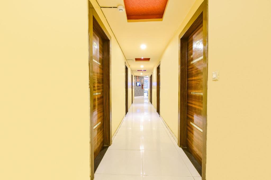 Capital O 71955 Shree Kalash Residency photo