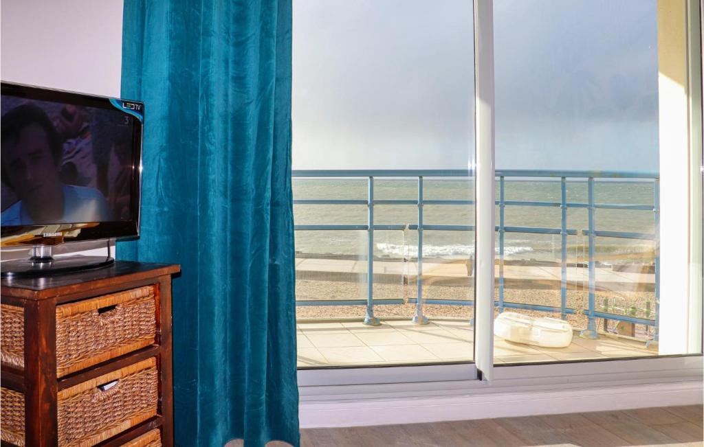 1 Bedroom Nice Apartment In Wimereux - 2