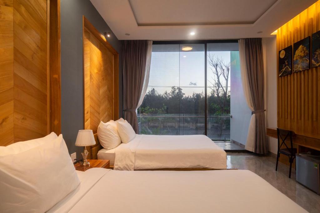 Karina Hotel, near the Beach, Phu Yen