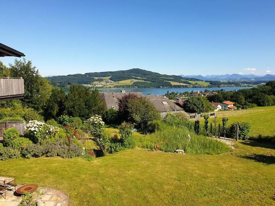 Apartment im Salzburger Seenland, hotel in Seeham