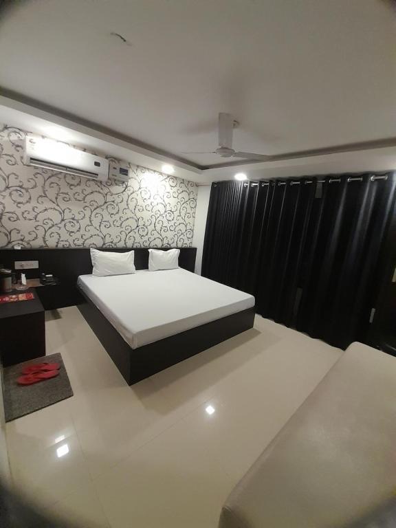 Hotel Shree photo