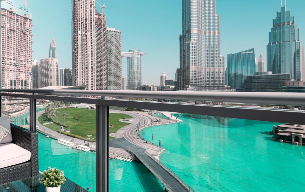 Elite Royal Apartment - Full Burj Khalifa & Fountain View - Premier - 2 bedrooms & 1 open bedroom wi photo