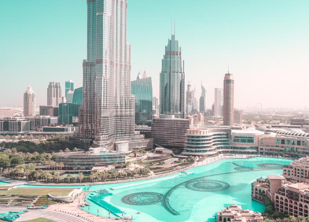 Elite Royal Apartment - Burj Residences T5 Platinum — Hotel in Dubai