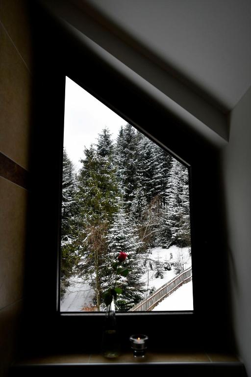 Gosciniec pod Lubomirem photo