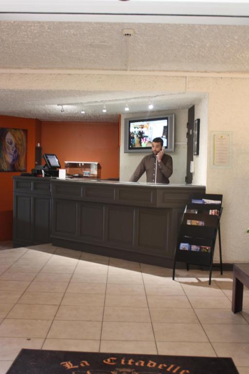 Logis Hotel Restaurant La Citadelle photo