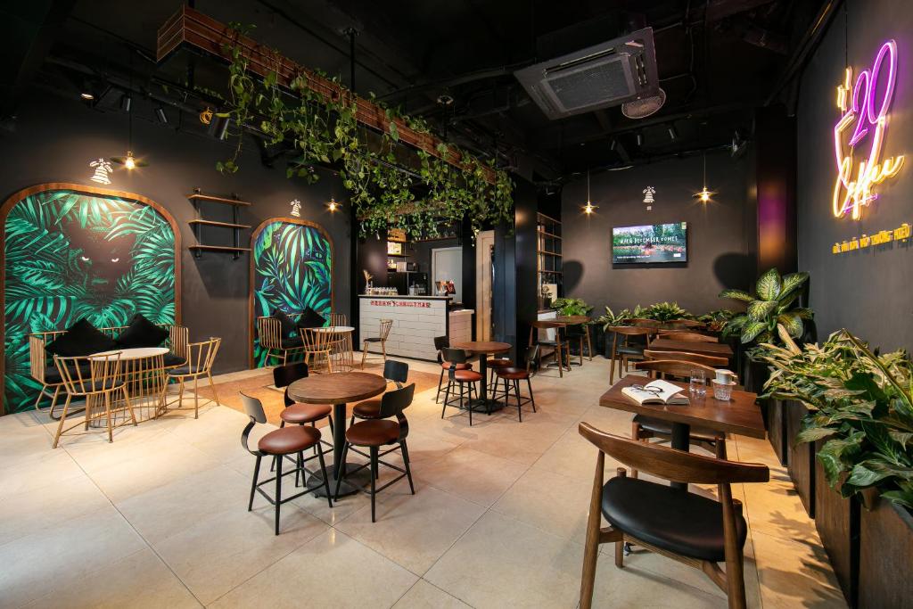 Hai Mươi Hotel & Apartment