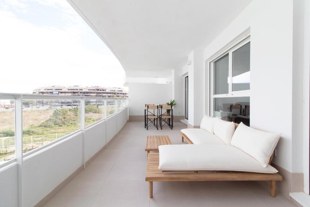 Global Vacacional, Apartamento con terraza y vistas a la piscina en Gran Canet - 2