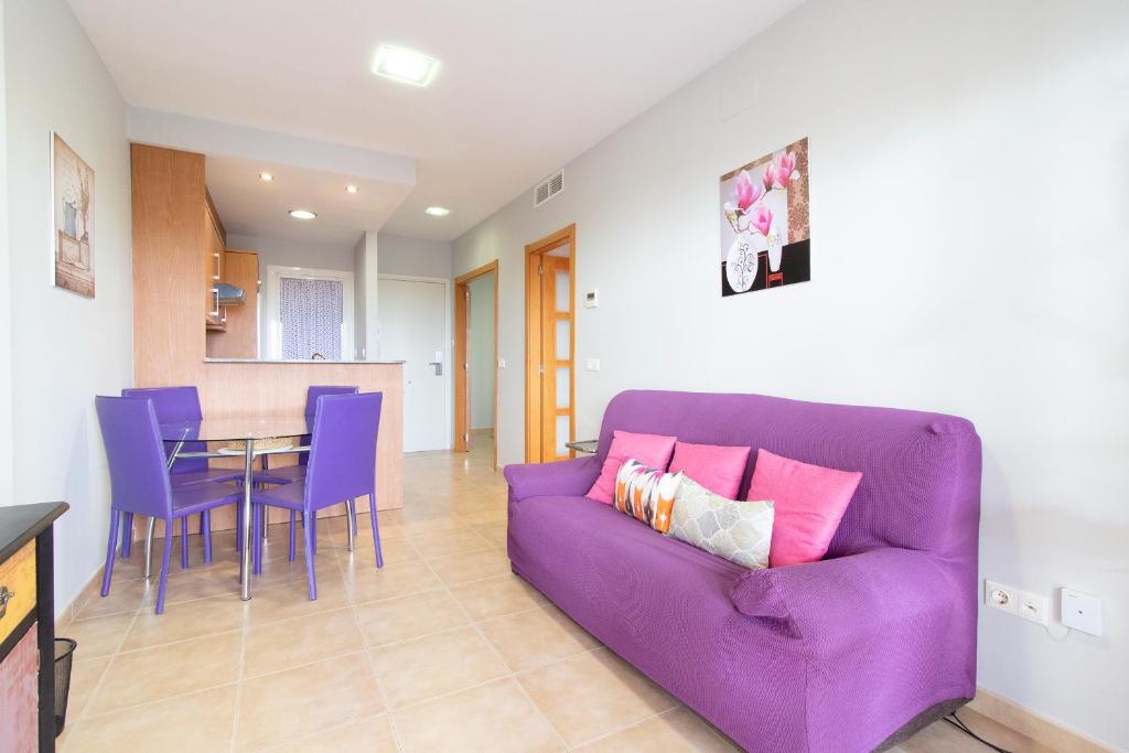 Global Vacacional, Apartamento con terraza y piscina en la playa de Canet - 2