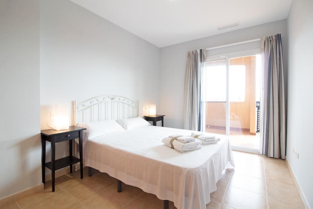 Global Vacacional, Apartamento con terraza y piscina en la playa de Canet - 4